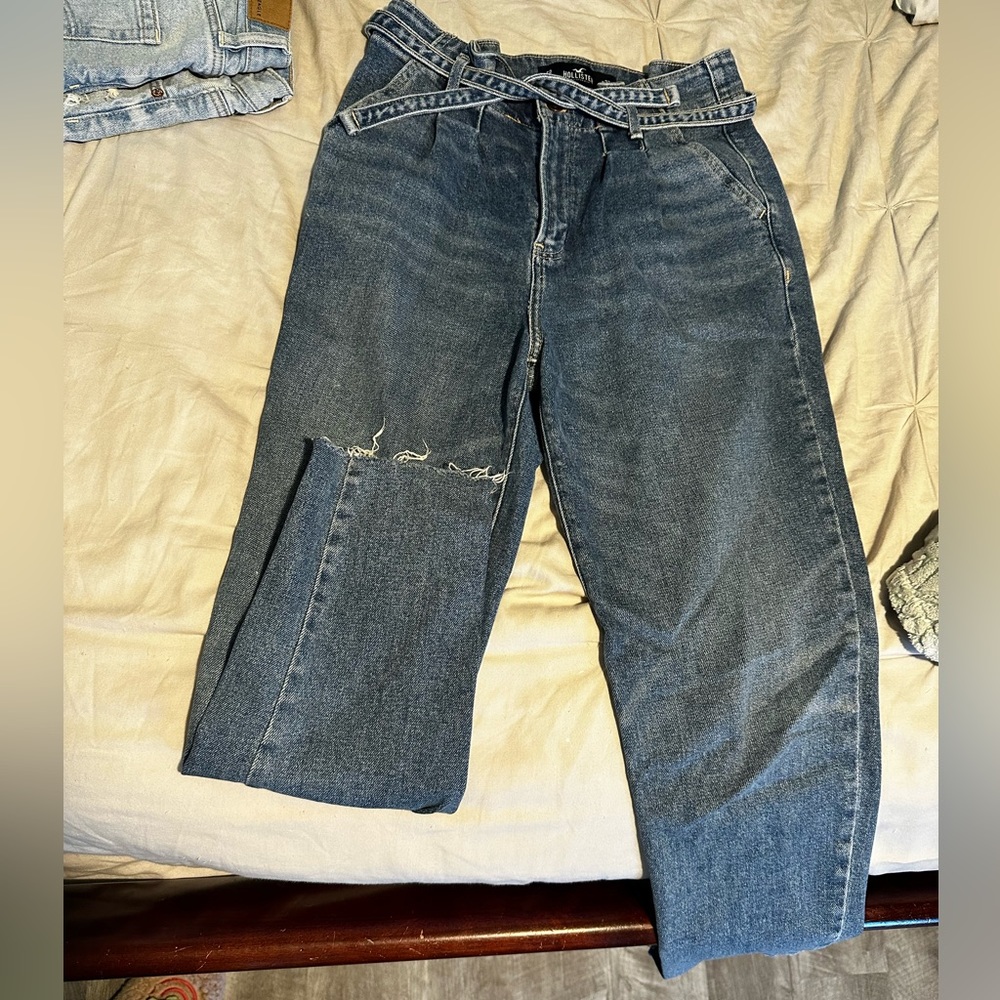Hollister jeans